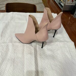 Elegant blush Heeled Ankle Boots